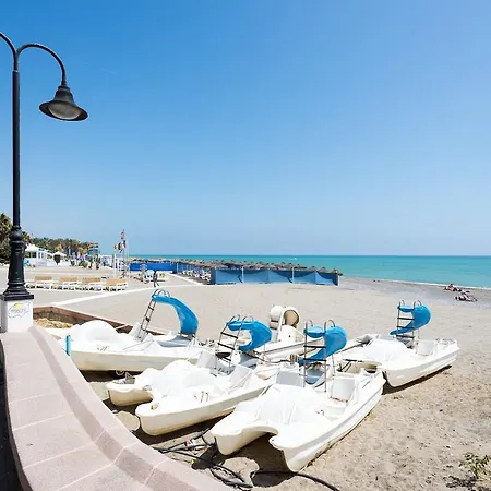 Apartment Malagasuite Front Beach & Parking
